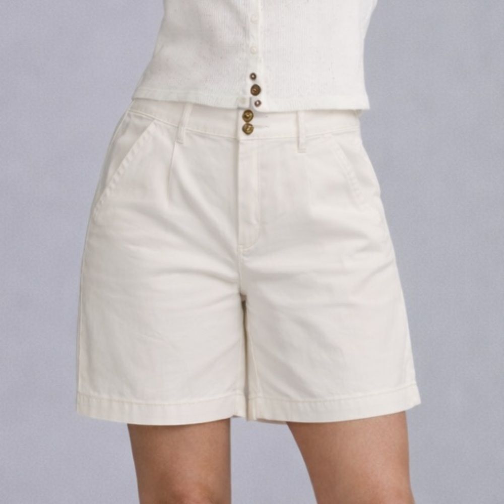 a.n.a Utility Stretch Cream Twill Shorts Women’s Size 12